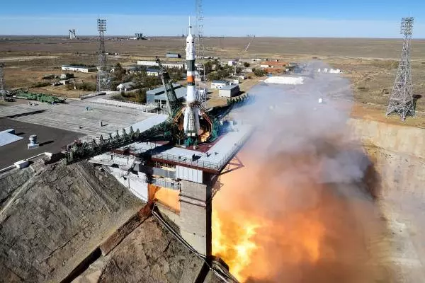 запуск ракеты на космодроме Байконур