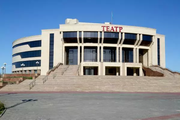 драматический театр Казахстан Усть-Каменогорск