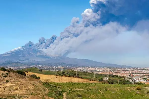 остров Сицилия вулкан Этна