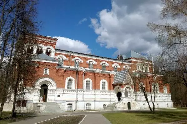 музей хрусталя в городе Гусь Хрустальный